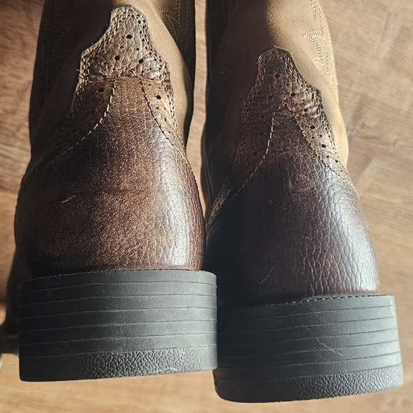 LIKE NEW ARIAT Men's work/Cowboy boots Size 7.5 - Picture 4 of 7